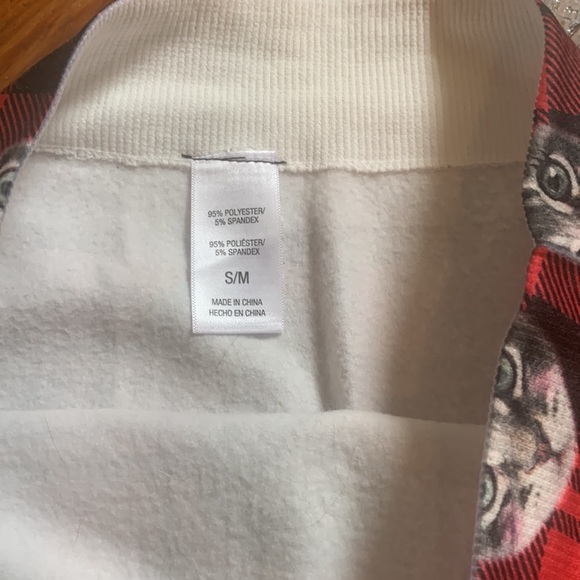 🌸 3/$15 Holiday dog and cat fuzzy tights/leggings - Picture 2 of 3